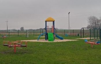 Nowy plac zabaw w Byszewie